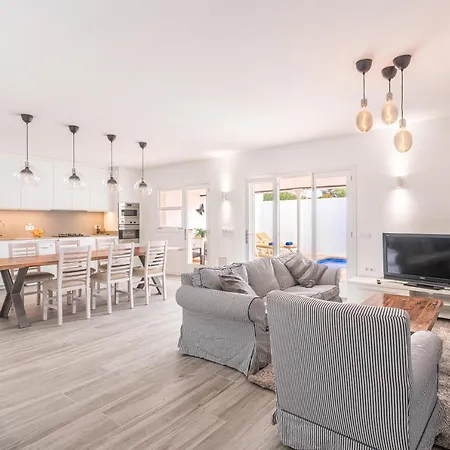 Holiday home Sestanyolet