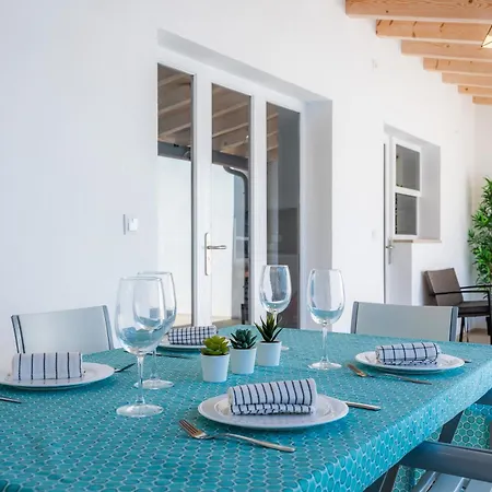 Holiday home Sestanyolet *
